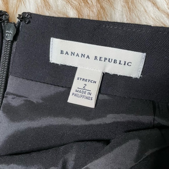 Banana Republic bow front pencil skirt - Picture 3 of 5